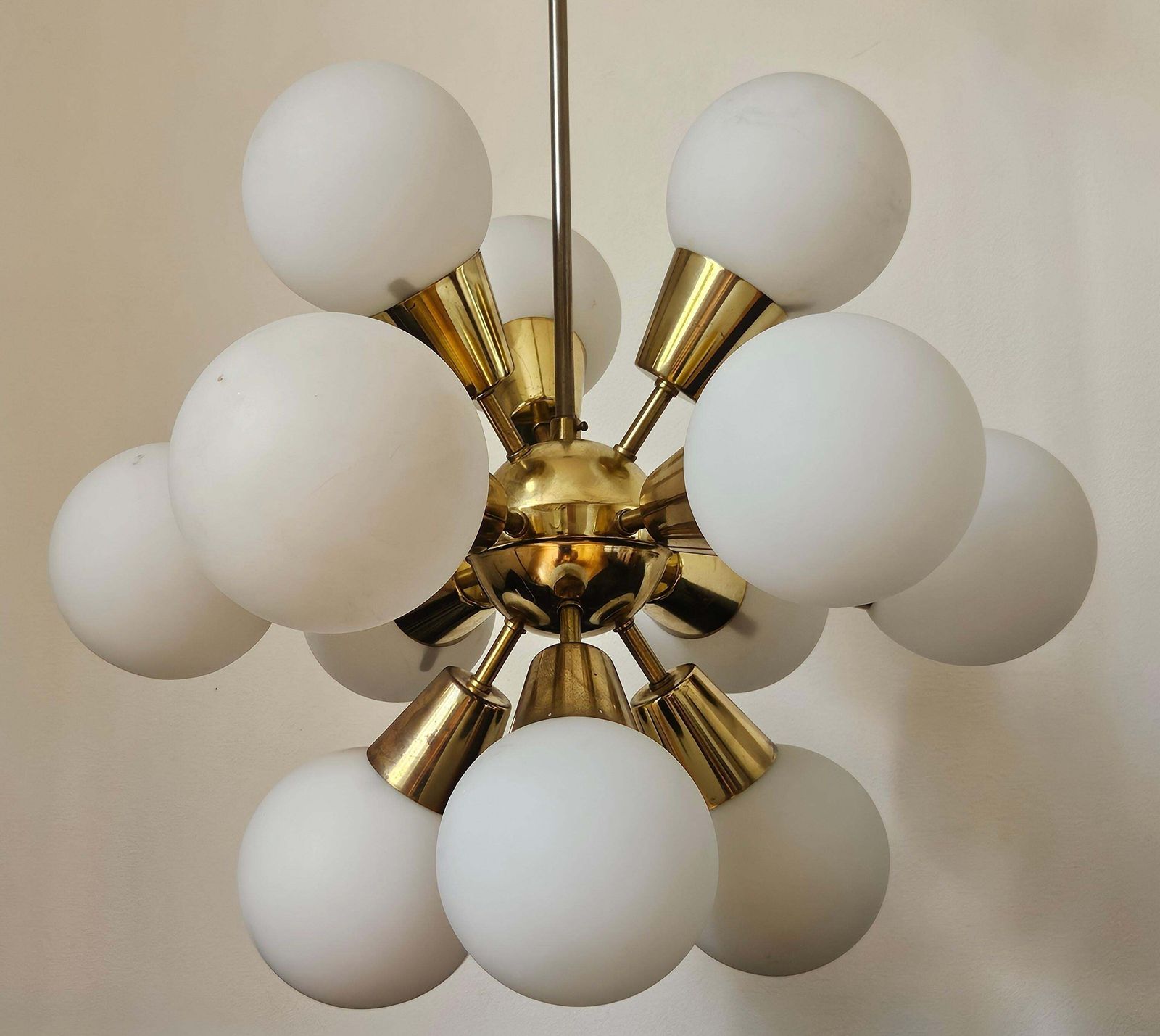 Zeldzame mid-century Sputnik-kroonluchter, Kamenický Šenov, jaren 1970 photo Verlichting