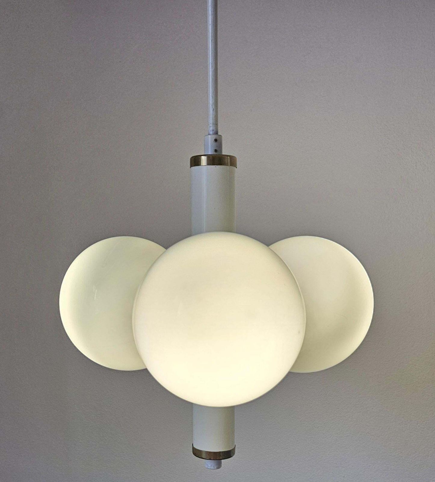 photo furniture Rare lustre Sputnik Space Age mid-century, Italie, années 1970