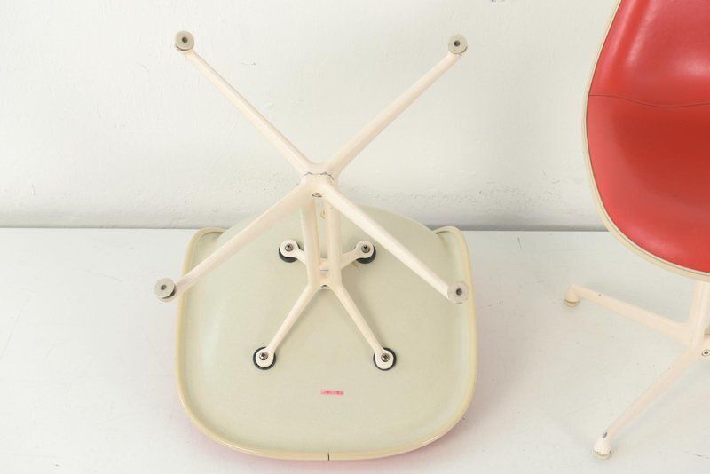 One Chair By Charles & Ray Eames, 1965 photo vintage