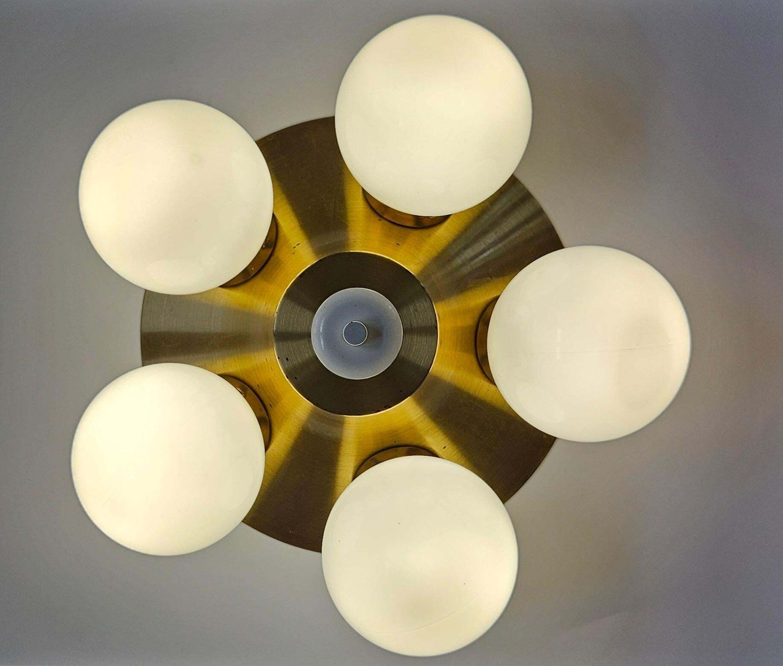 598.0 Zeldzame mid-century inbouw sputniklamp, Space Age, jaren 1970 photo