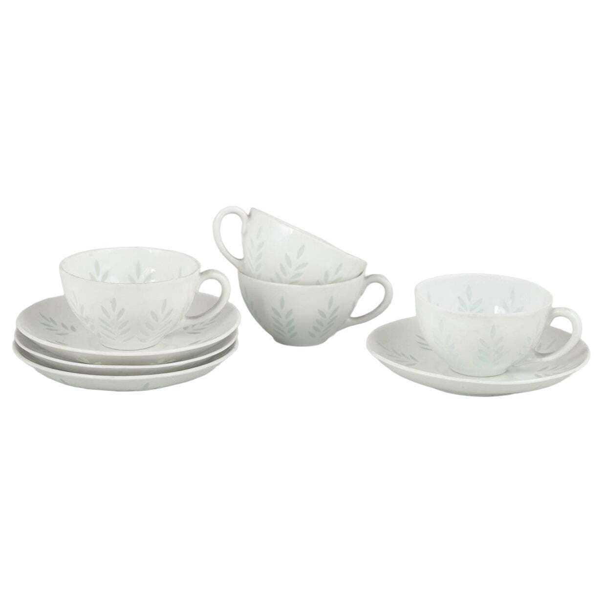 Friedl Holzer Kjellberg For Arabia. Set Of 4 Demi Tasse Cups With Saucers, 1970s