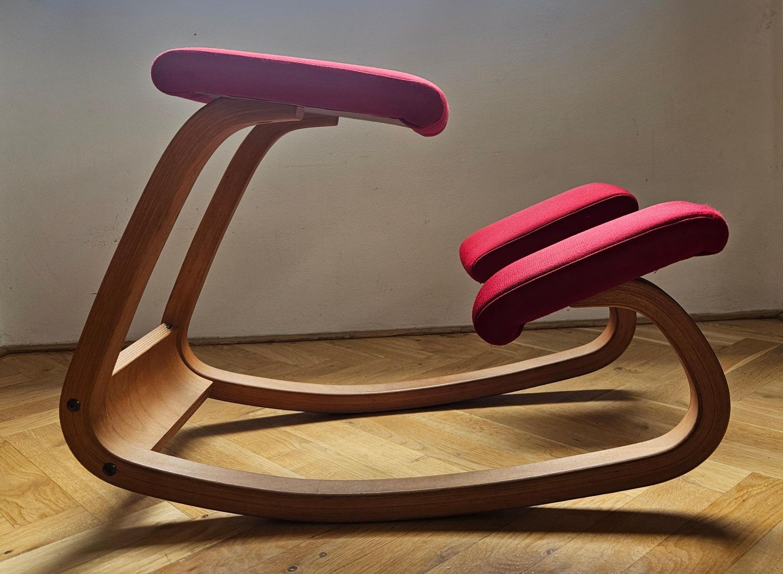 photo for sale Zeldzame mid-century Balance Variable knielstoel, Peter Opsvik, Noorwegen, Stokke, jaren 1980