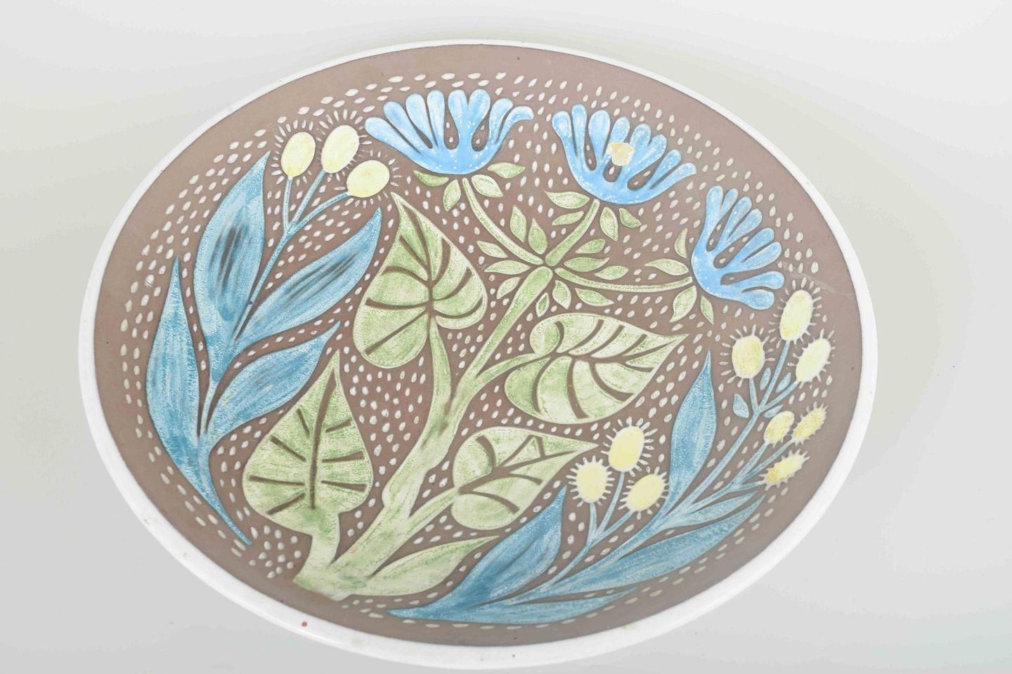 Plat décoratif en céramique Mari Simmulson pour Upsala Ekeby, motif floral photo for sale