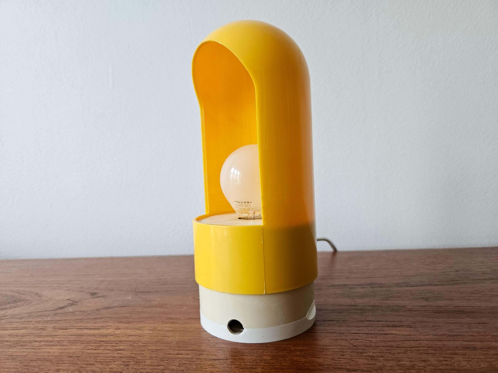 Zeldzame mid-century Space Age tafel- of wandlamp 'Astronaut', Italië, jaren 1970. photo Verlichting