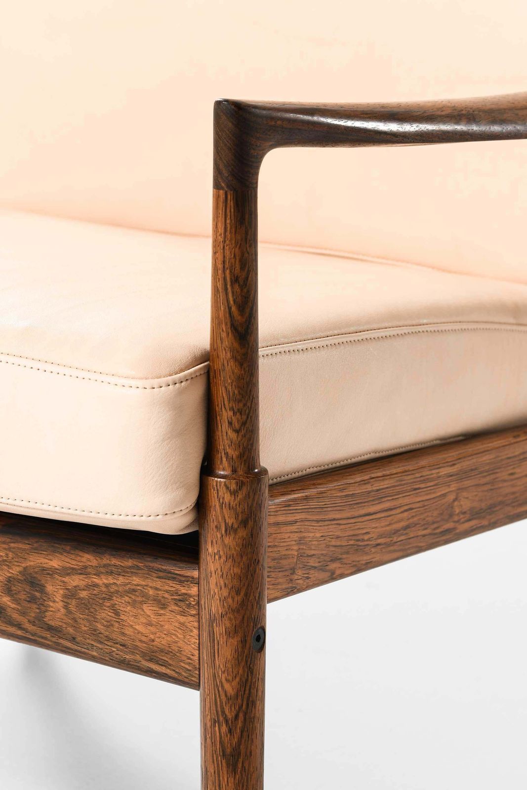 photo furniture Pair Of Samsö Easy Chairs In Rosewood & Leather By Ib Kofod Larsen, 1950s