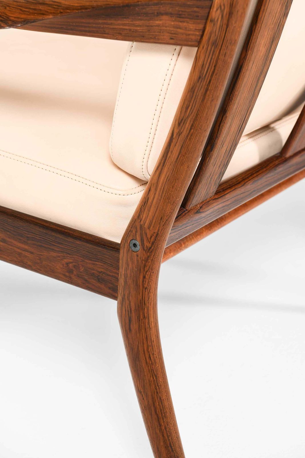 Furniture Pair Of Samsö Easy Chairs In Rosewood & Leather By Ib Kofod Larsen, 1950s photo