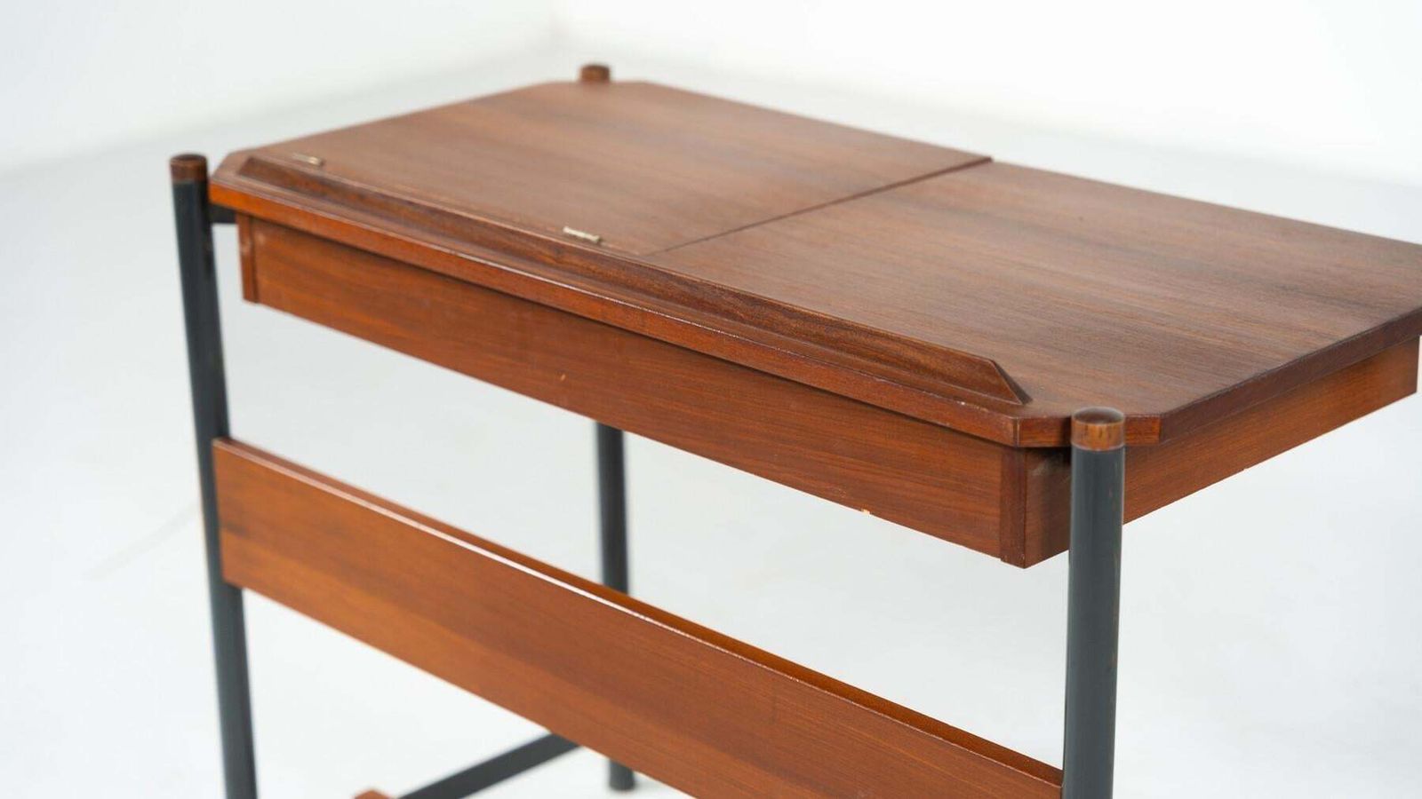 photo furniture Vanity Table, Manifattura Brianzola, Italy, 1950s