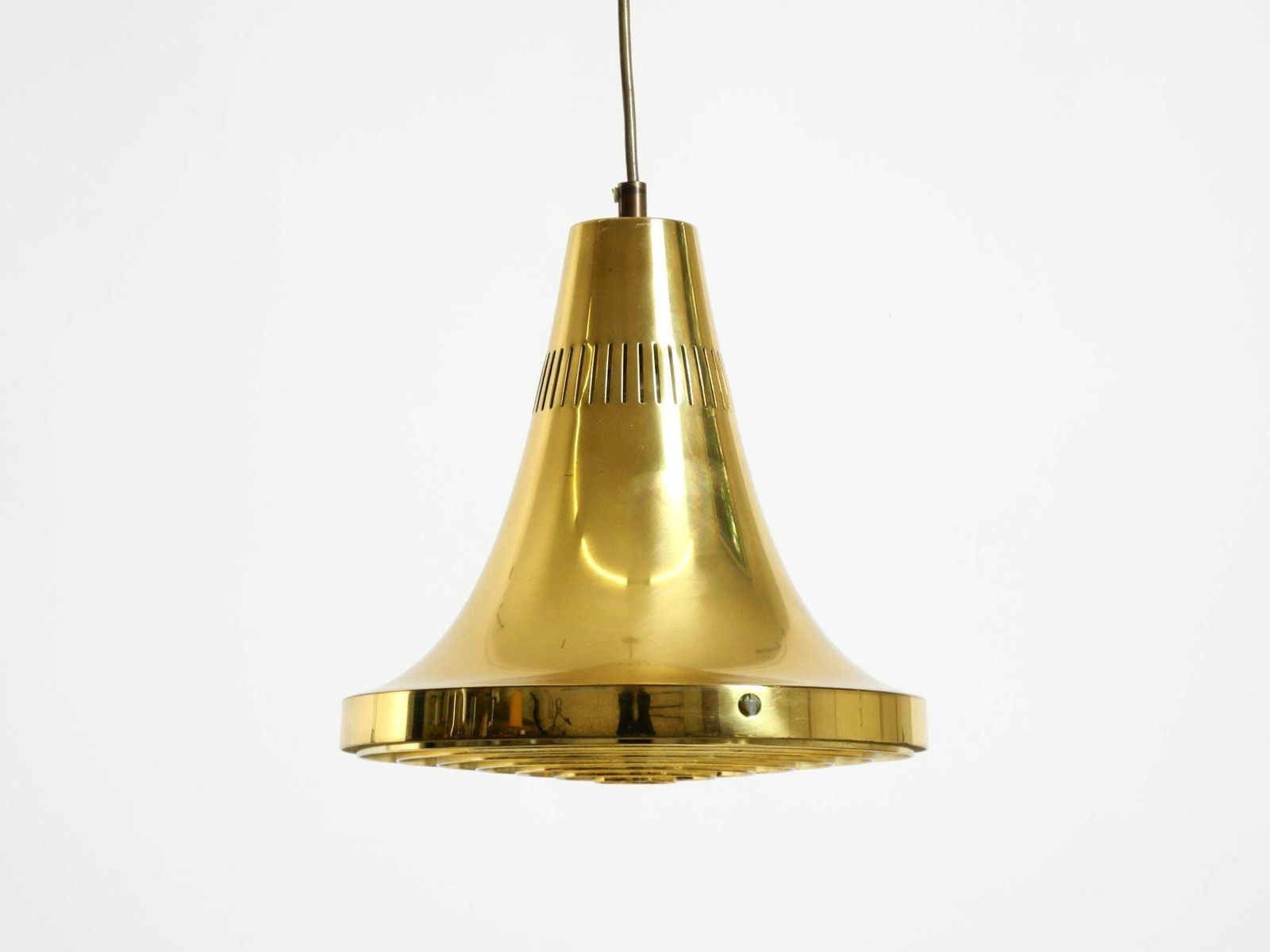 Hans Agne Jakobsson messing hanglamp, model T 598, Markaryd, Zweden, jaren 1960 photo Verlichting