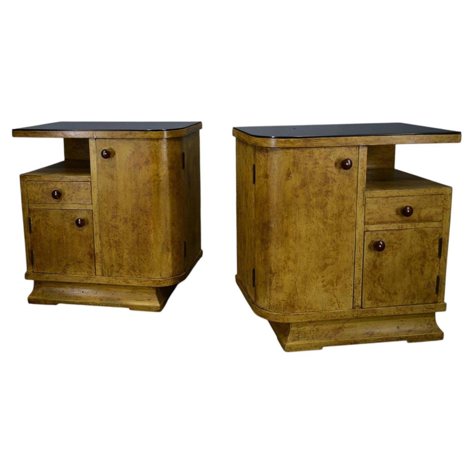 Paire de tables de chevet Art déco, Tchécoslovaquie, 1937