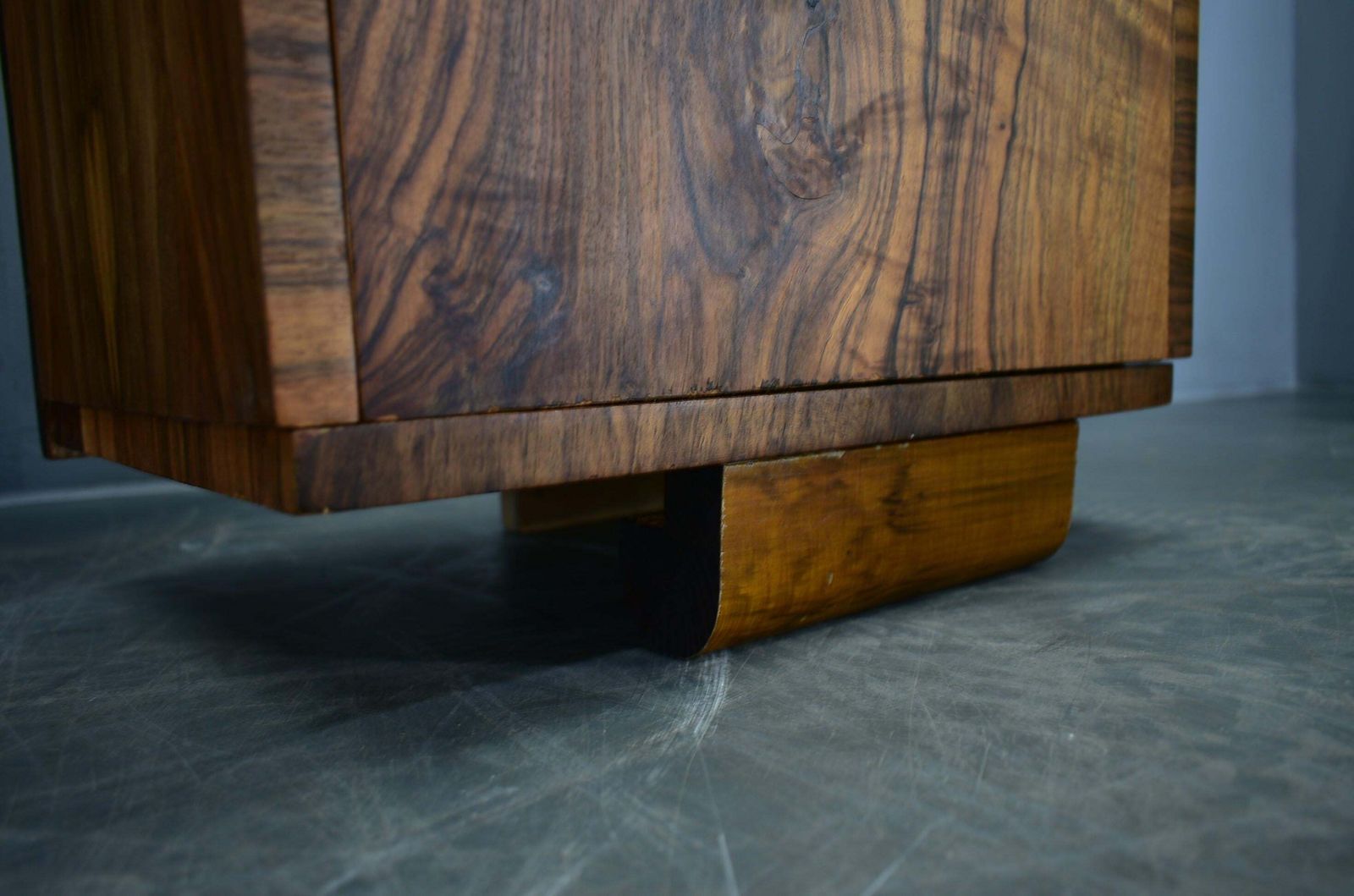 Paire de tables de chevet Art déco, Tchécoslovaquie, 1932 photo buy