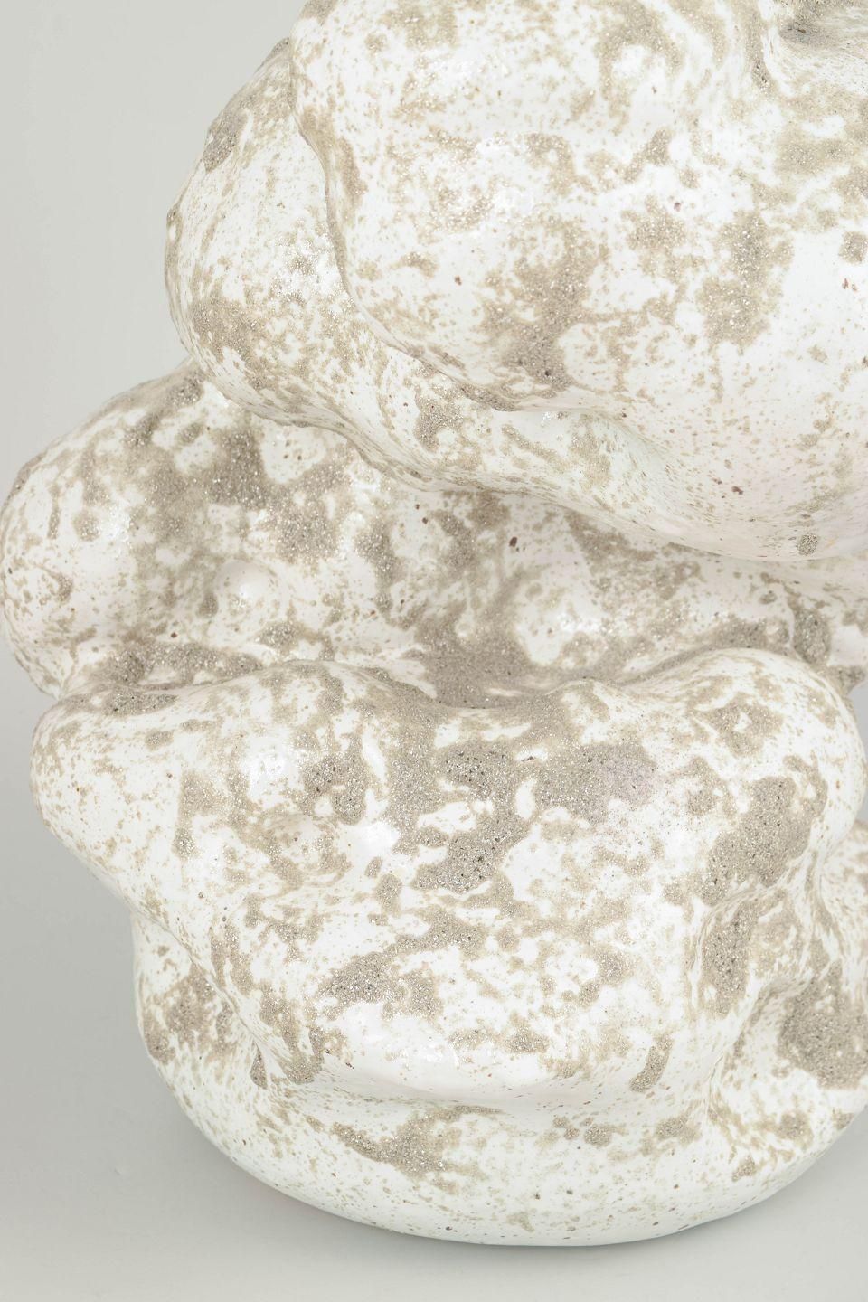 Christina Muff, artiste danoise. Vase en grès de forme organique. 2025 photo for sale