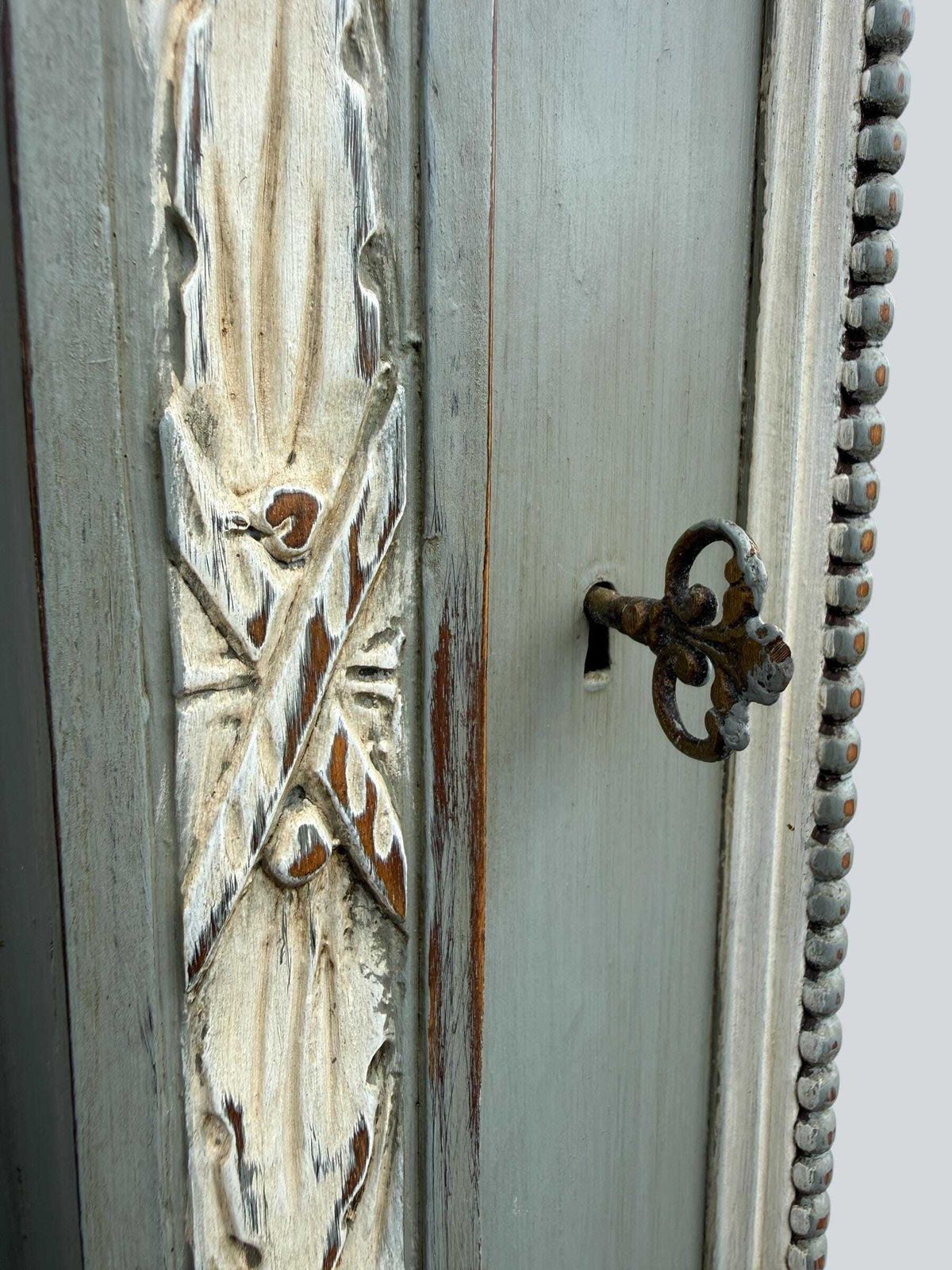 Antique Style French Painted 1 Door Glazed Bookcase Cupboard  Glazed Display Cabinet With Lower 3 Door Cupboard photo buy