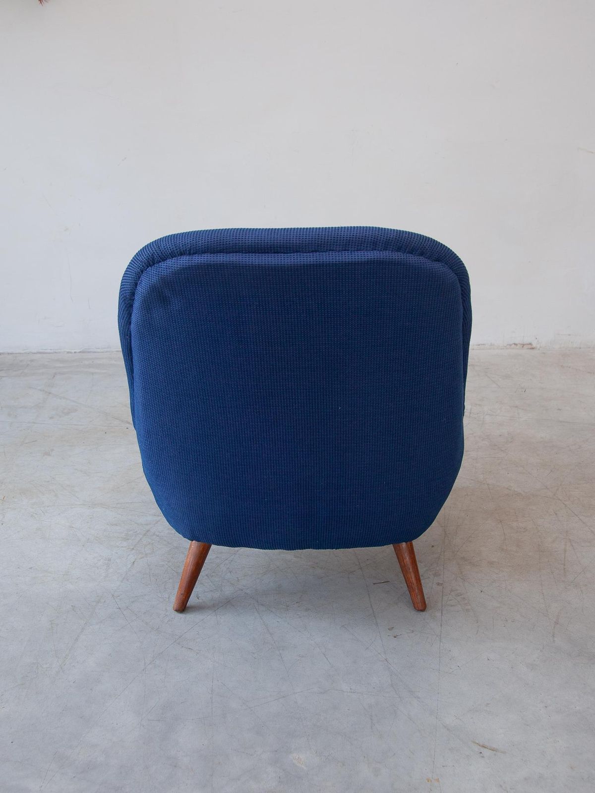 Midcentury Modern Cobalt Blue Lounge Chair By Fredericia, Denmark, 1950s photo vinterior