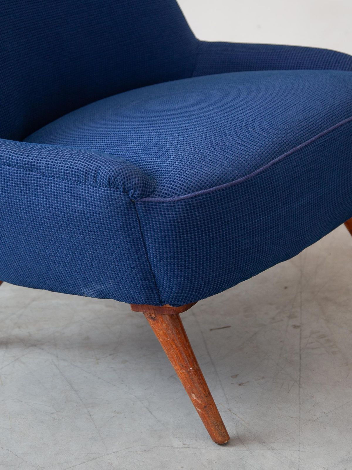 Midcentury Modern Cobalt Blue Lounge Chair By Fredericia, Denmark, 1950s photo vintage