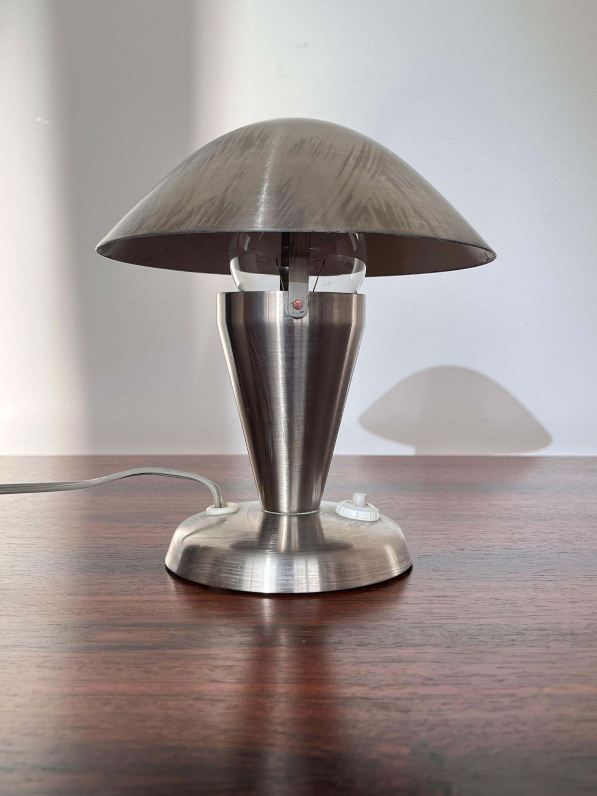 Paar Bauhaus-stijl verstelbare tafellampen, jaren 1940, Tsjecho-Slowakije photo Verlichting