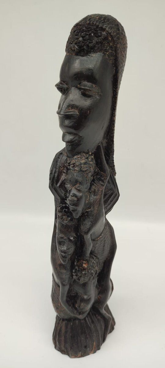 Modernist Hand Carved Ujamaa Sculpture In Ebony Makonde, 20th Century photo Art