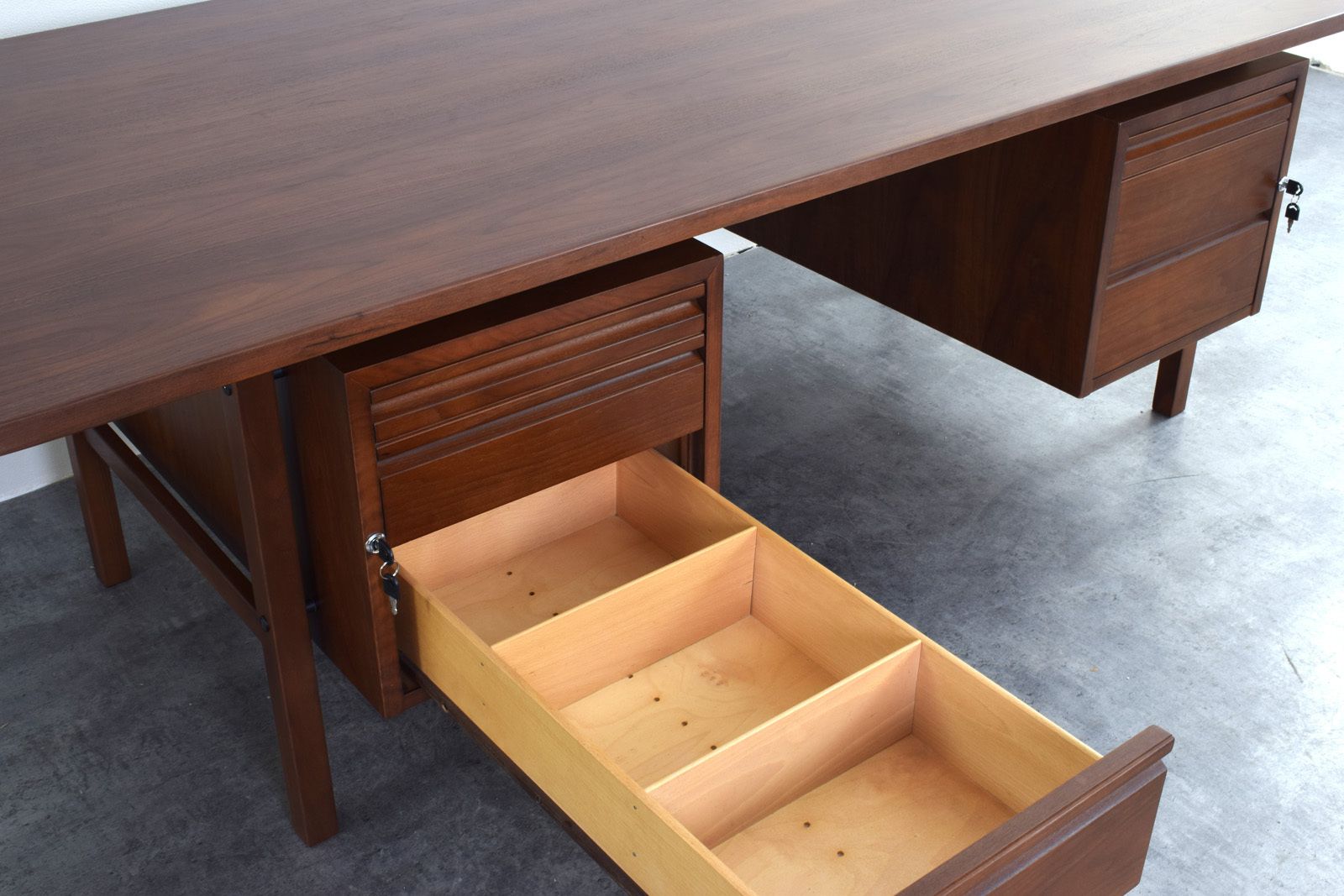 photo buy Mid Century Large American Walnut Executive Desk