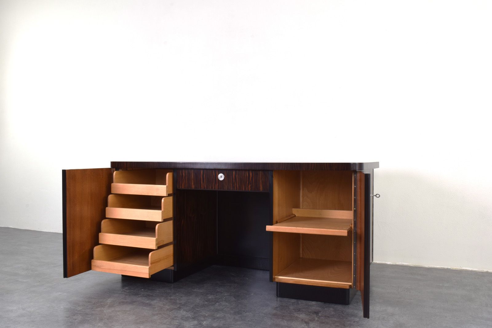 photo vintage Art Deco Desk By Bruno Paul For Deutsche Werkstätten Hellerau, 1920s