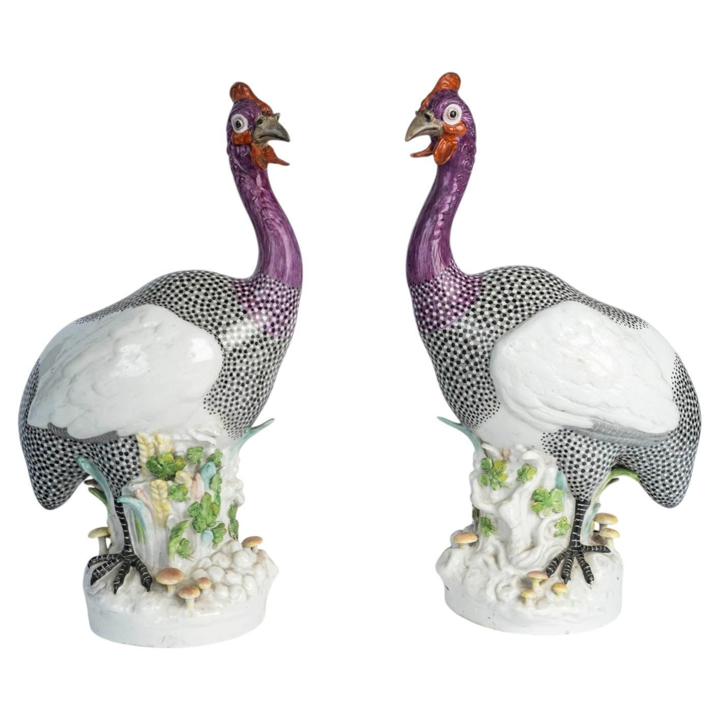 Pair Of Guinea Fowl Figurines In Paris Porcelain, Samson, 19th Century, Napoleon