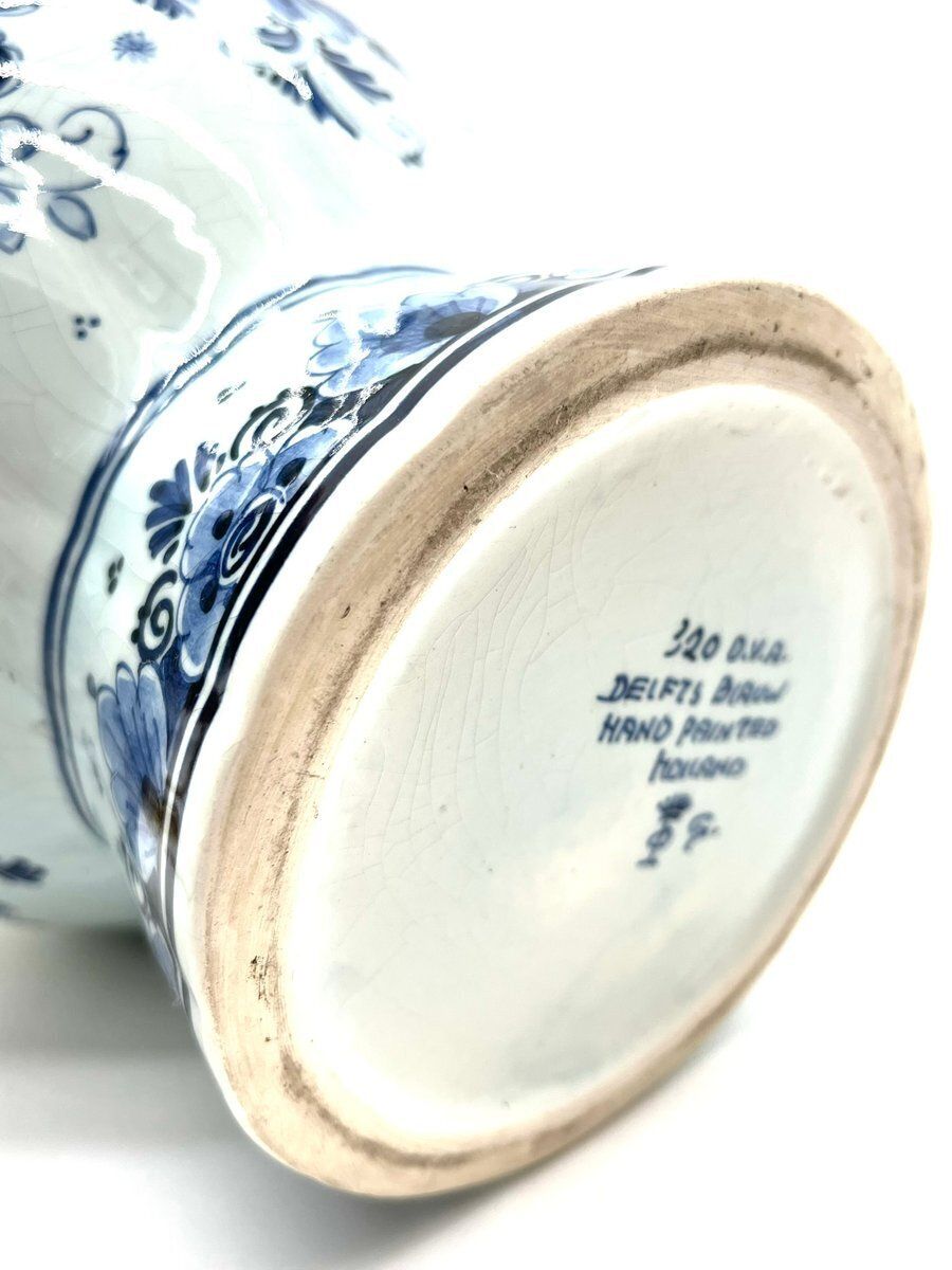 335.0 Blue Delft Baluster Vase With Lid photo