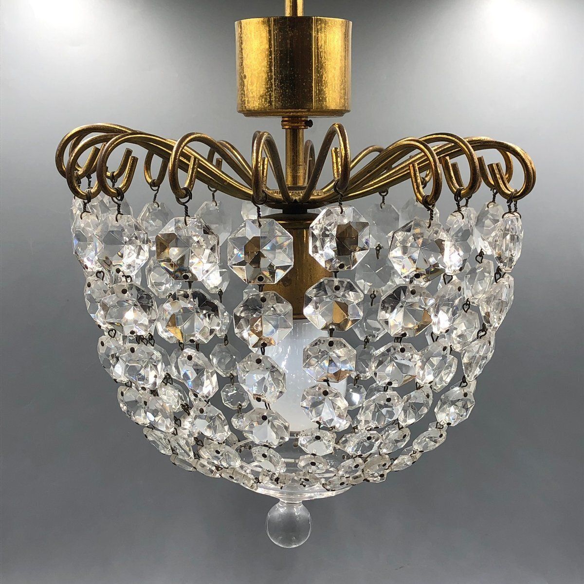 Hollywood Regency Art Deco Basket Chandelier In Brass & Crystal Ceiling Lamp photo furniture
