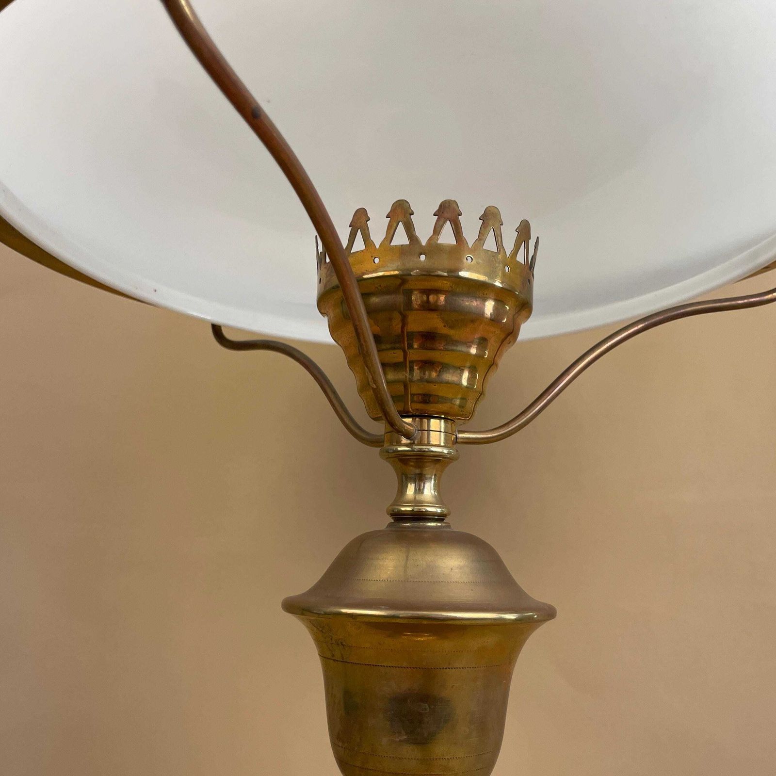 Antique Gold Brass Table Lamp White Glass Shade Light Desk Bedside Side Ornate Oil Lamp Style Large photo Lighting