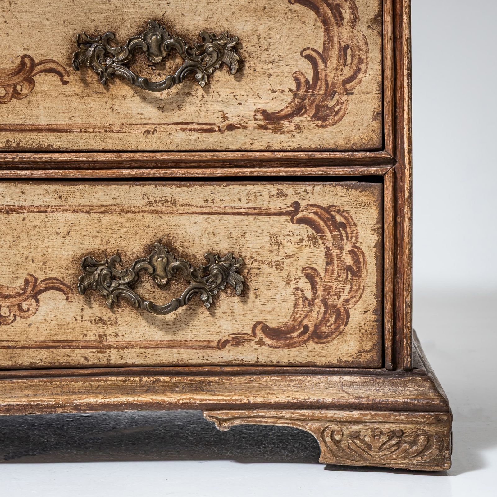 Handgeschilderde Barokke Commode, 18e Eeuw photo vintage
