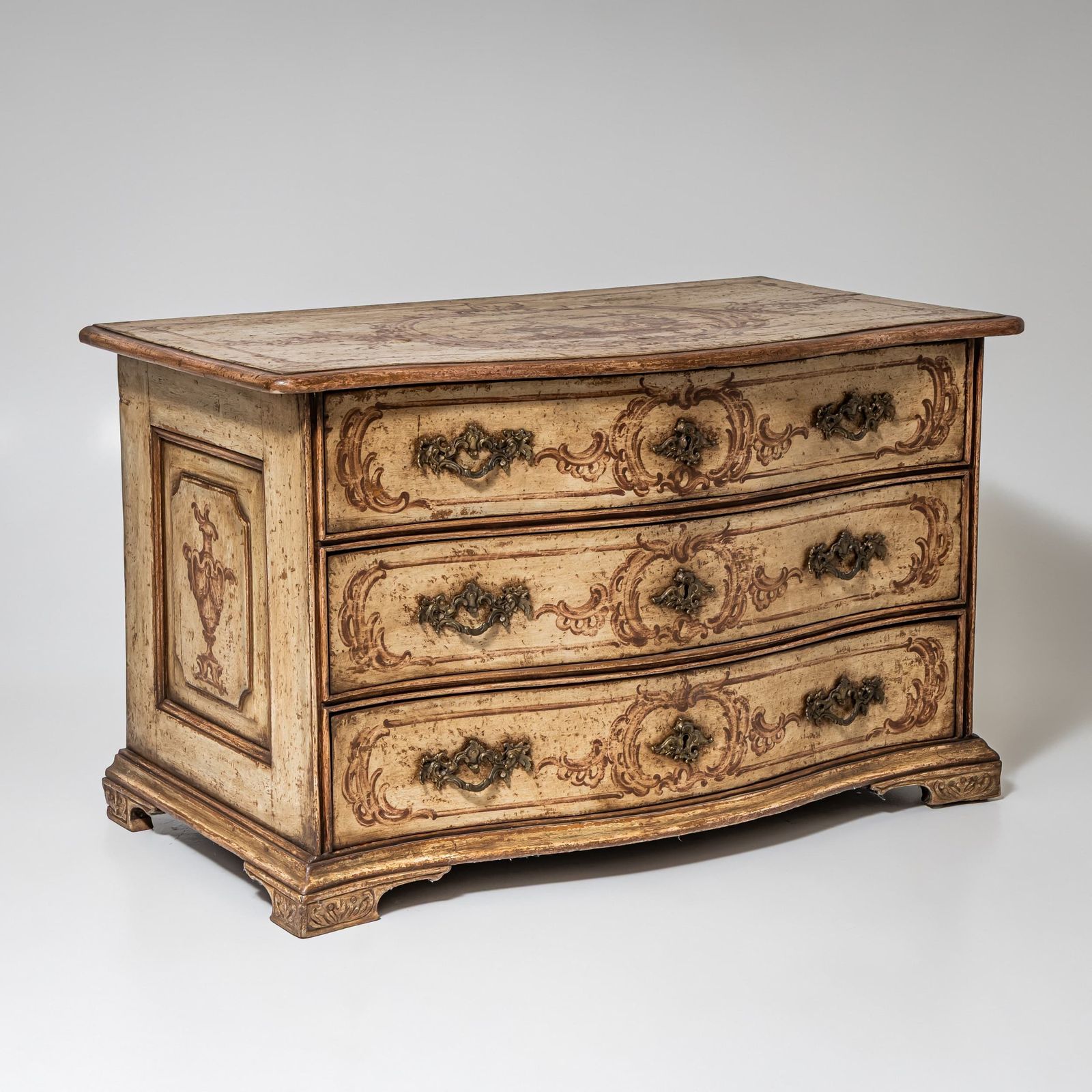 Handgeschilderde Barokke Commode, 18e Eeuw photo furniture