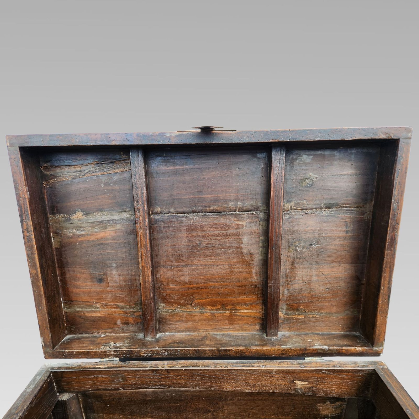 photo for sale Exceptional Large Qing Dynasty Oriental Chinese Dragon Storage Chest