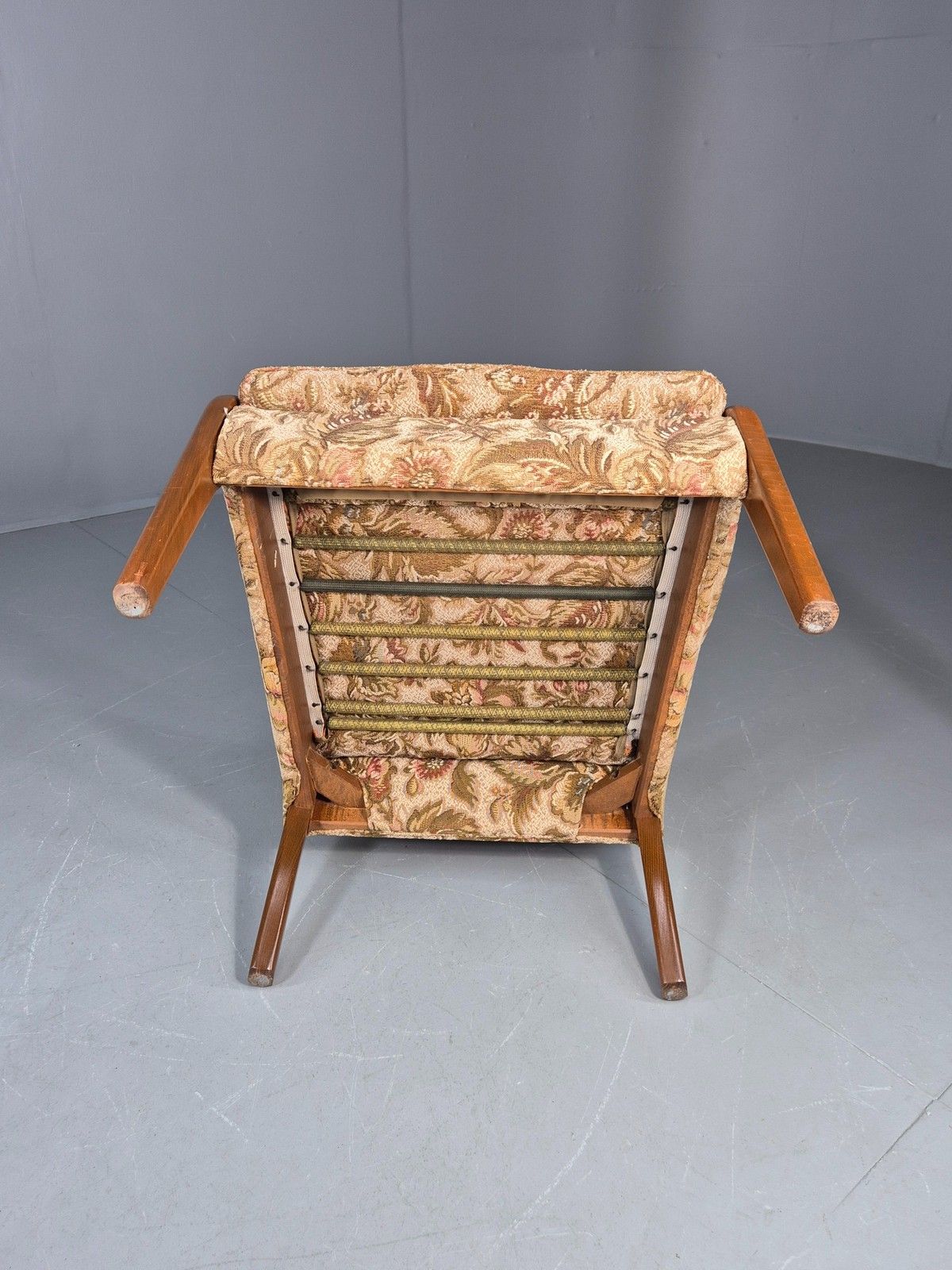photo vinterior Vintage Parker Knoll Retro 1960s Armchair Floral Upholstery Beech Frame Eb12167