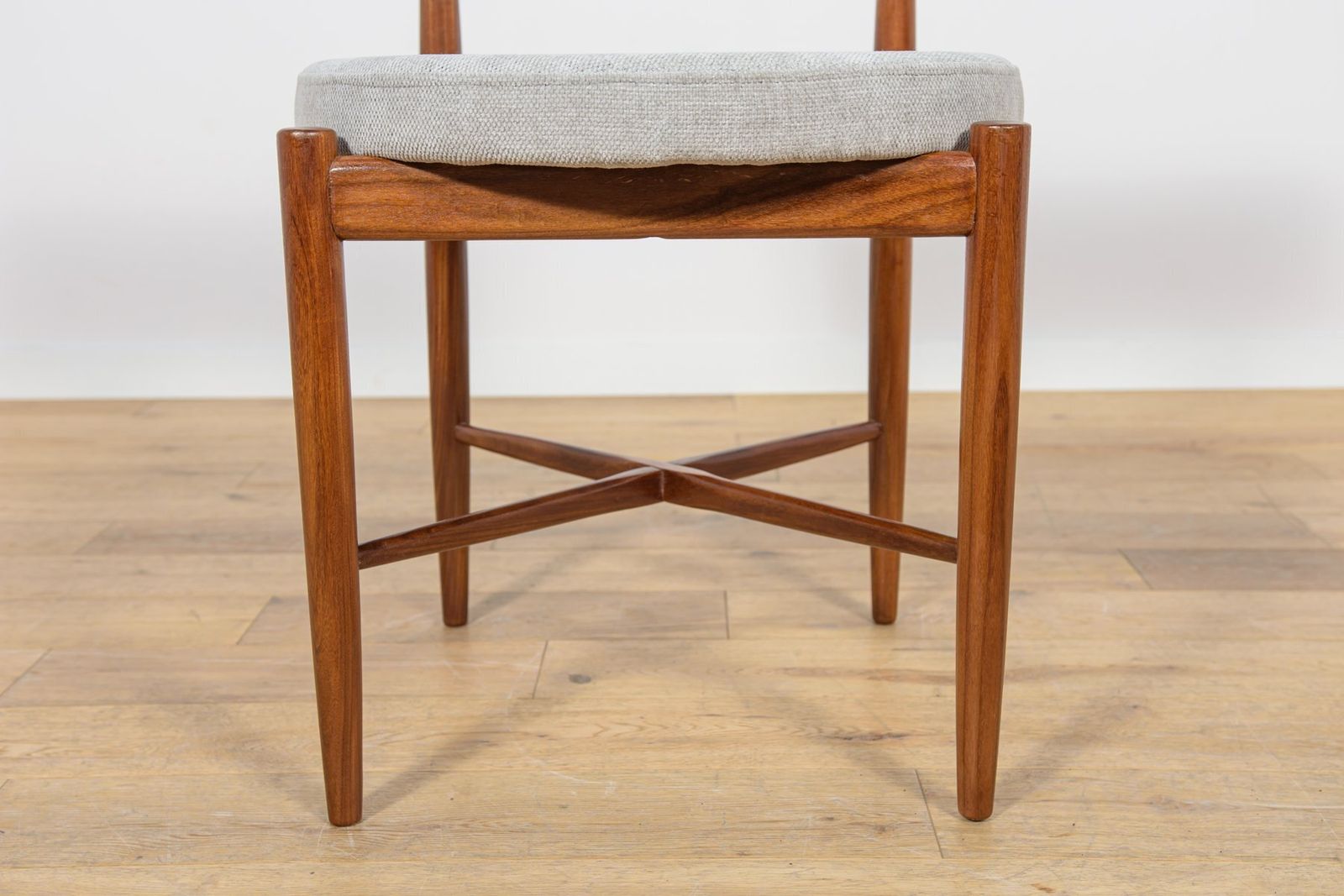 photo vinterior Mid Century Teak Dining Chairs By Ib Kofod Larsen For G Plan, 1960s, Set Of 8