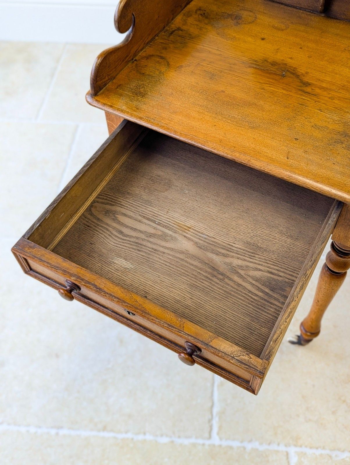 845.0 Antique Early Victorian Oak Country House Gallery Side Table C.1840 photo