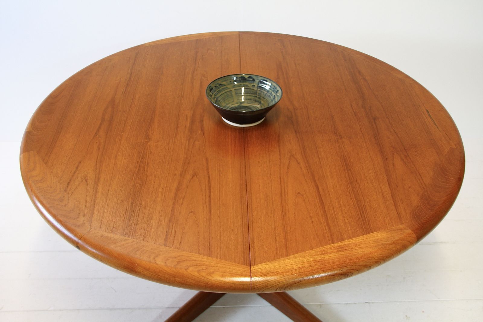 Vintage Danish Extending Dining Table   Teak C.1960 photo for sale