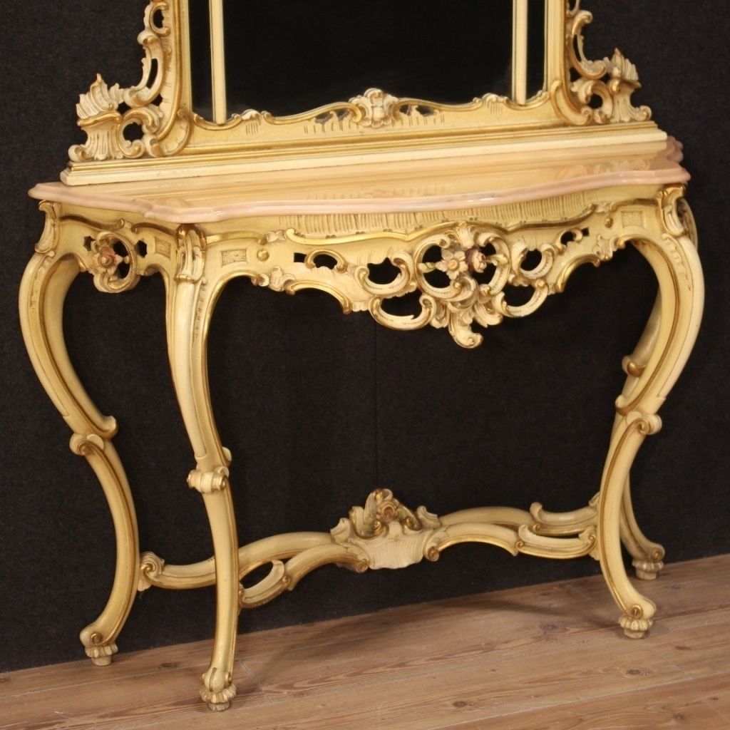 Console de style Louis XV laquée photo for sale