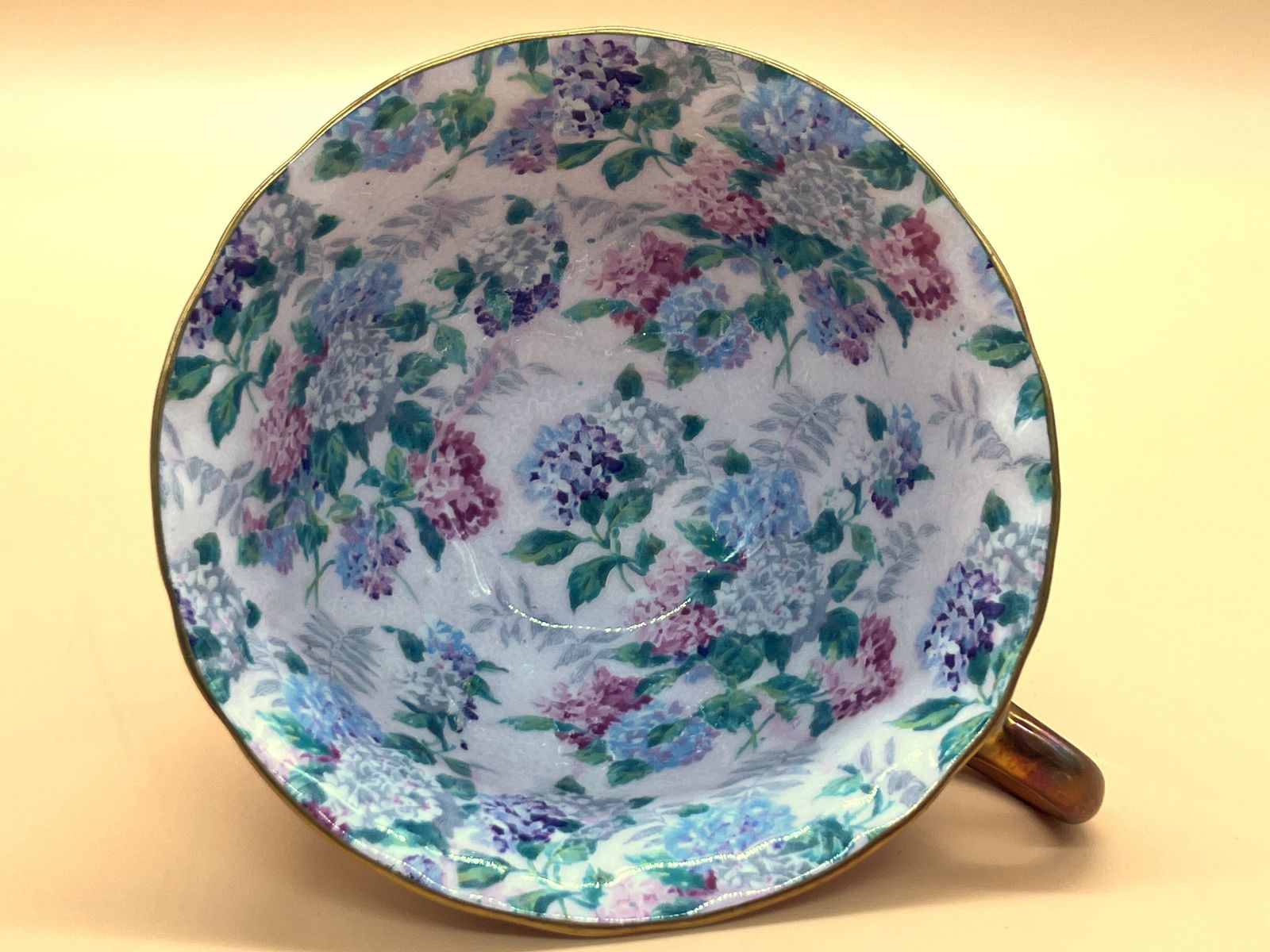 Vintage Shelley Summer Glory Lilac Chintz Oleander Shape Tea Duo. Ca. 1945-66. 13418. photo Woonaccessoires