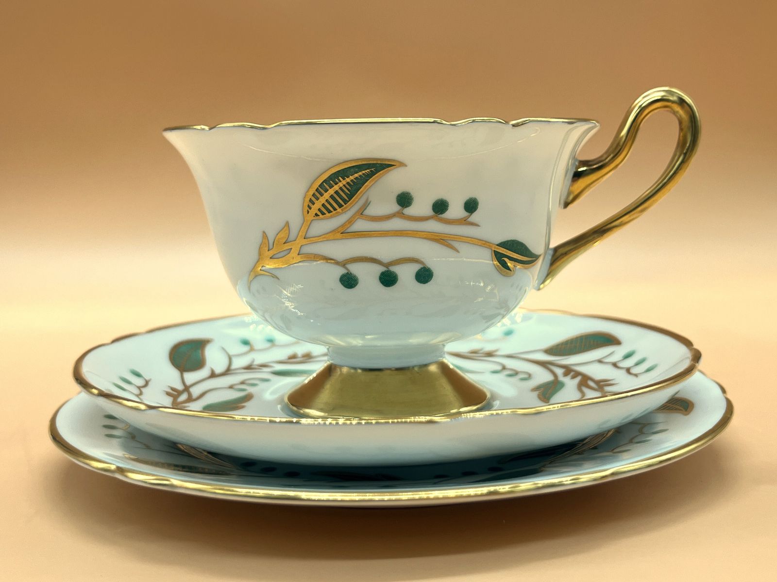 photo furniture Vintage Shelley China Laurel Gainsborough Shape Tea Cup, Saucer And Side Plate Trio. C1950. 13577.