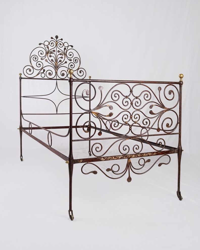 Genoese Peacock Tail Bed In Painted Wrought Iron, Italy, Early 19th Century photo furniture