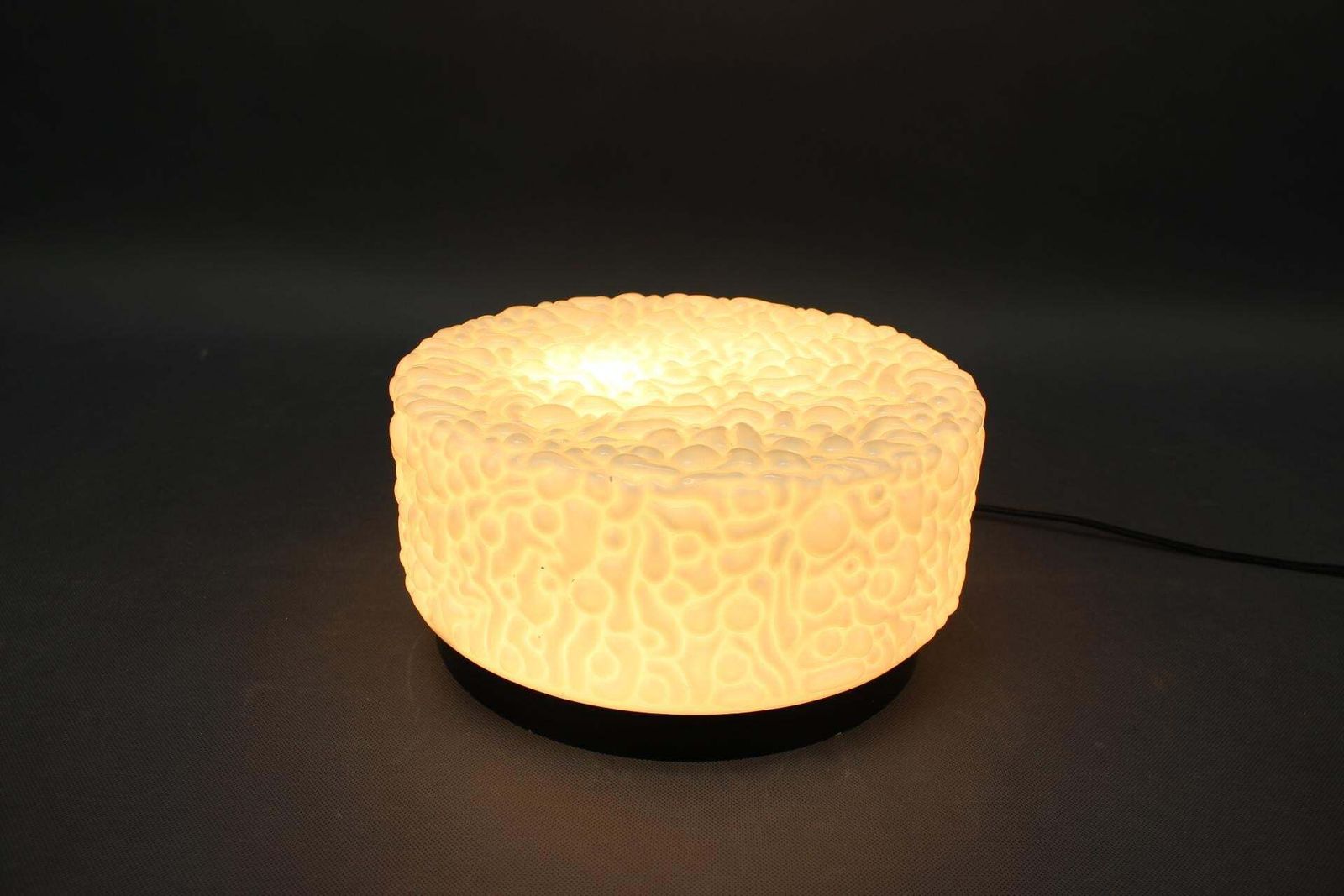 Mid-Century Getextureerd Melkglas Plafondlamp, Tsjecho-Slowakije, jaren 1960 photo buy