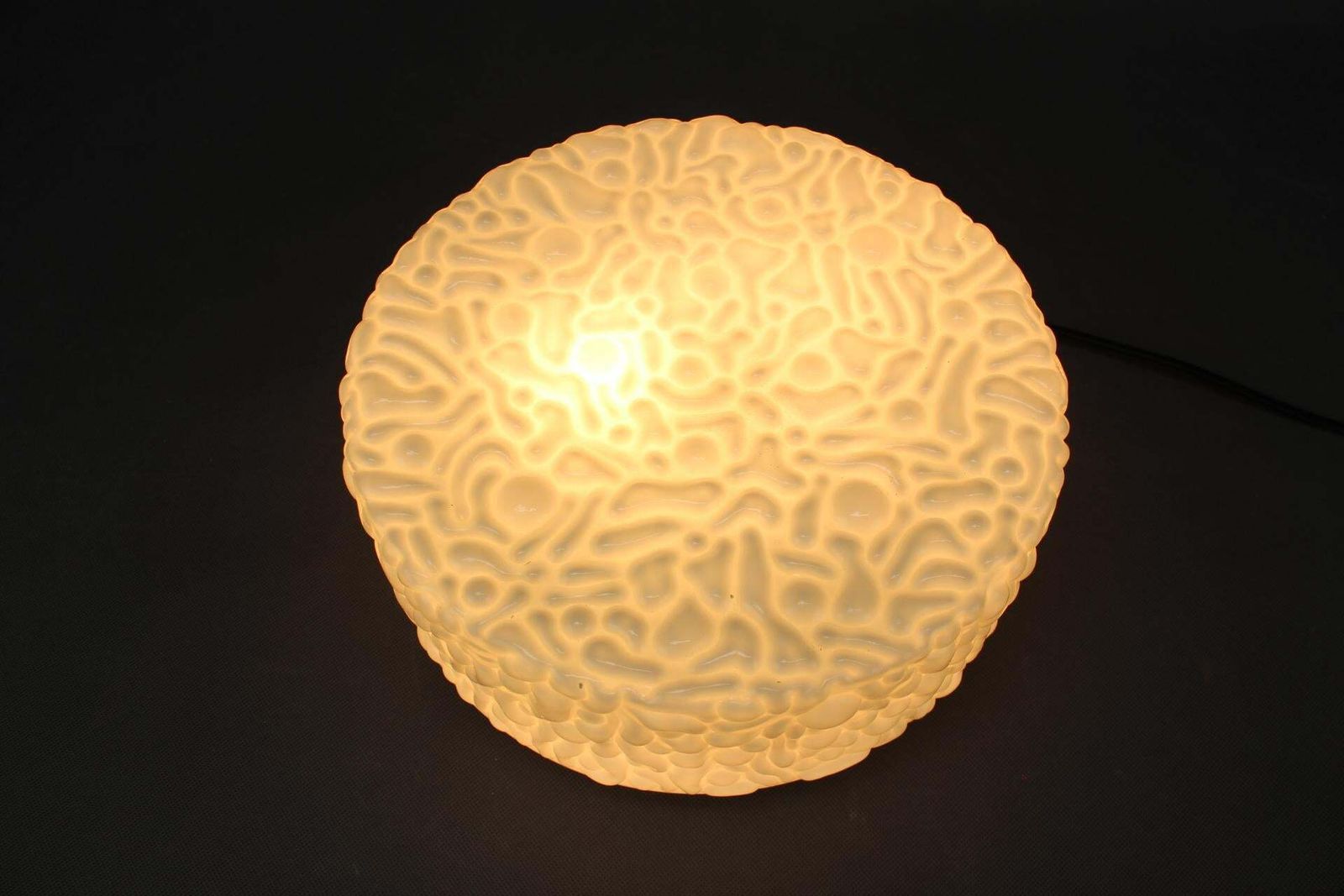 photo furniture Mid-Century Getextureerd Melkglas Plafondlamp, Tsjecho-Slowakije, jaren 1960