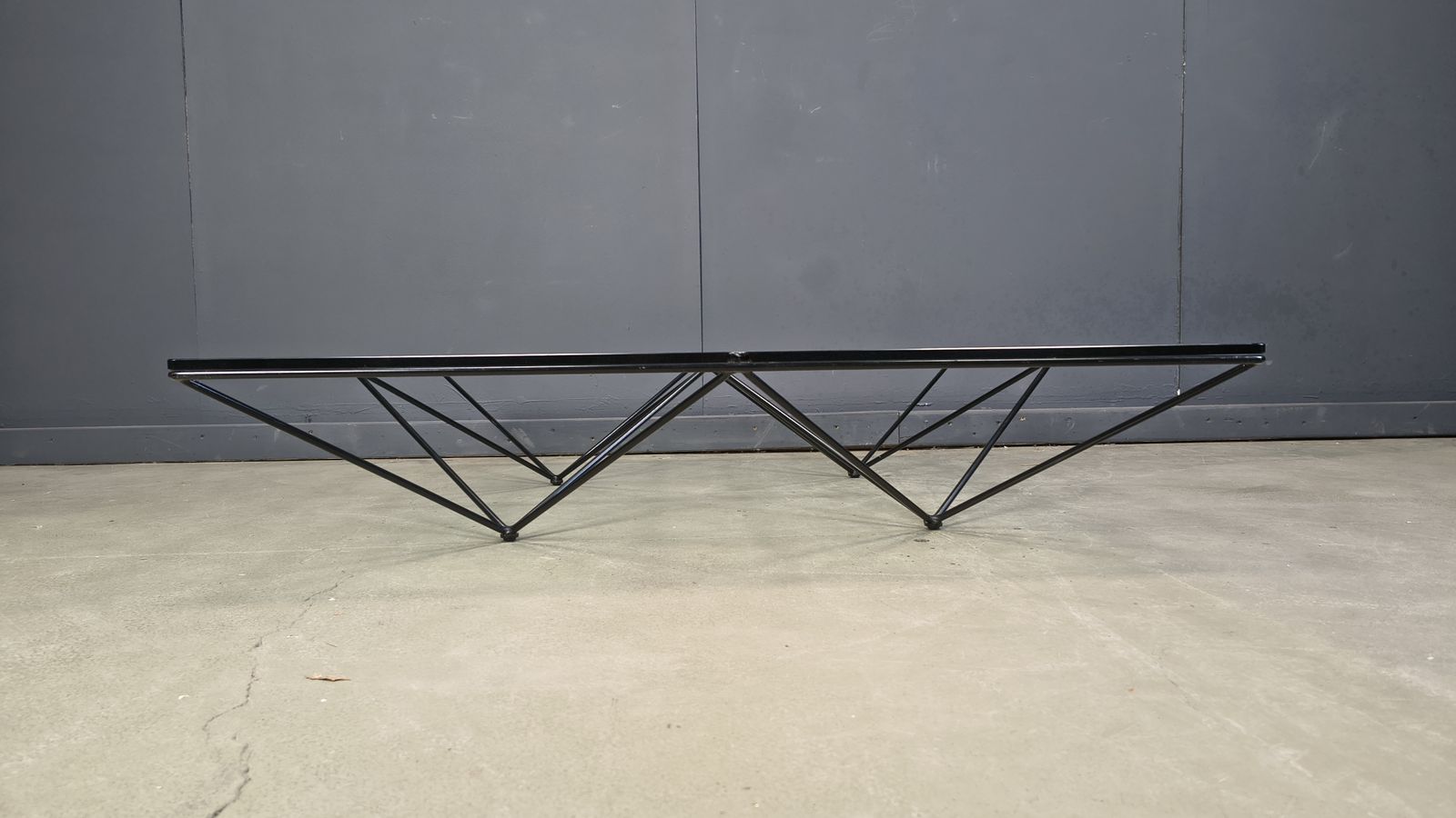 photo furniture Large Minimal Alanda Coffee Table By Paolo Piva For B&B Italia, 1980s
