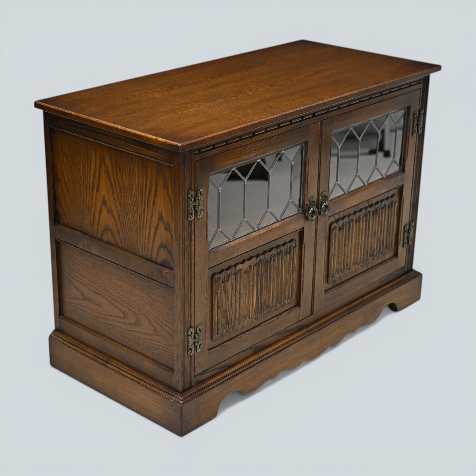 Old Charm Tv Stand Music Entertainment/Cabinet Light Oak #2265 Free Uk Delivery photo vintage