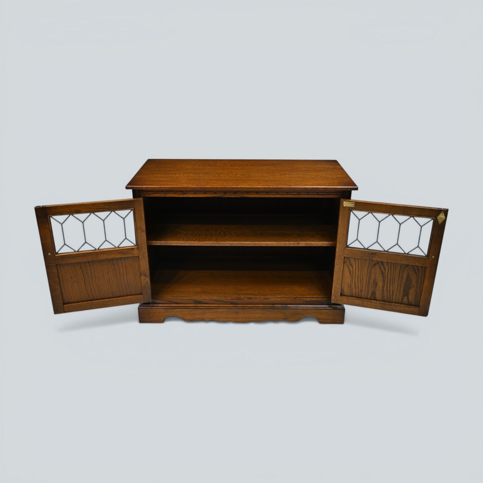 Furniture Old Charm Tv Stand Music Entertainment/Cabinet Light Oak #2265 Free Uk Delivery photo