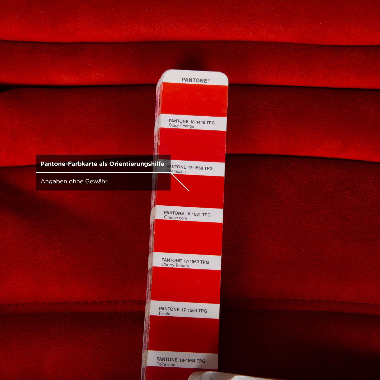 Canapé 2 places Ligne Roset Togo en tissu rouge photo vintage