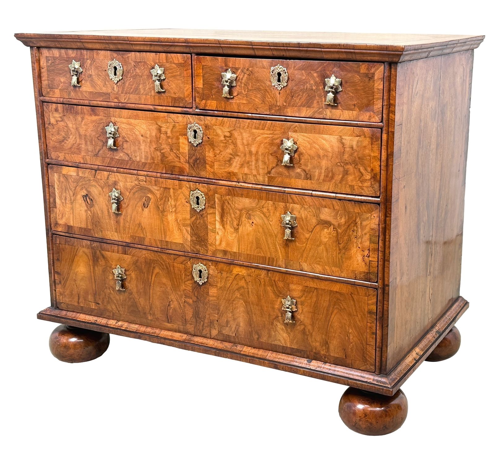Vroeg-18e-eeuwse Queen Anne ladekast in walnoot (Engeland, ca. 1710)