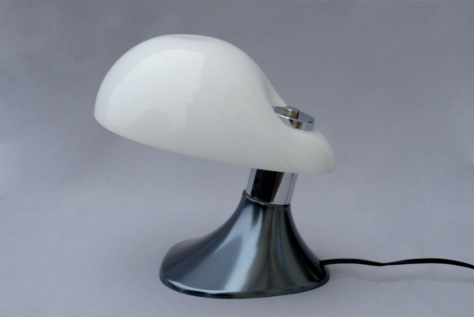 Cobra Table Lamp From Guzzini, Italy, 1970s photo for sale