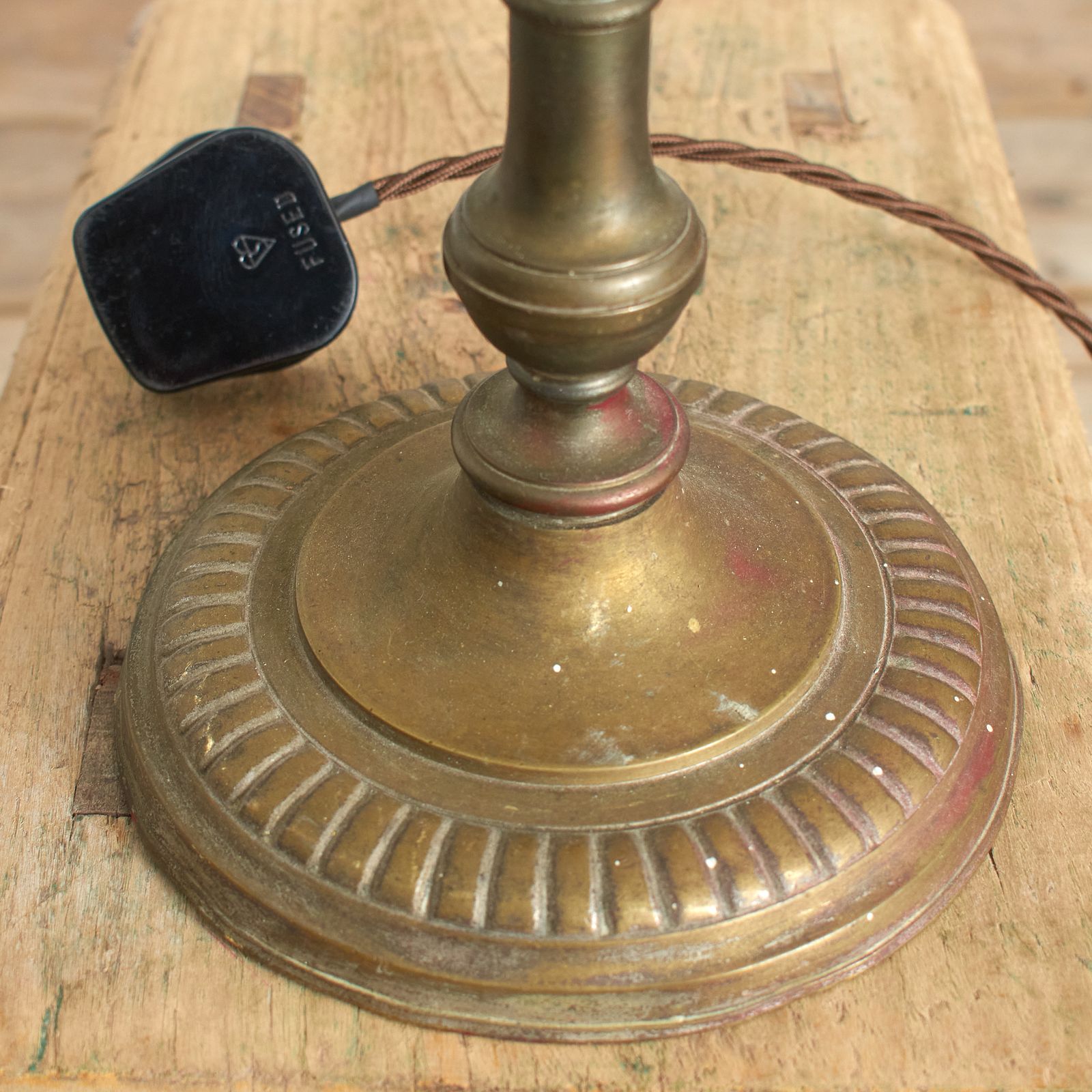 French Antique Brass Rise And Fall Pump Desk Lamp – B photo vinterior