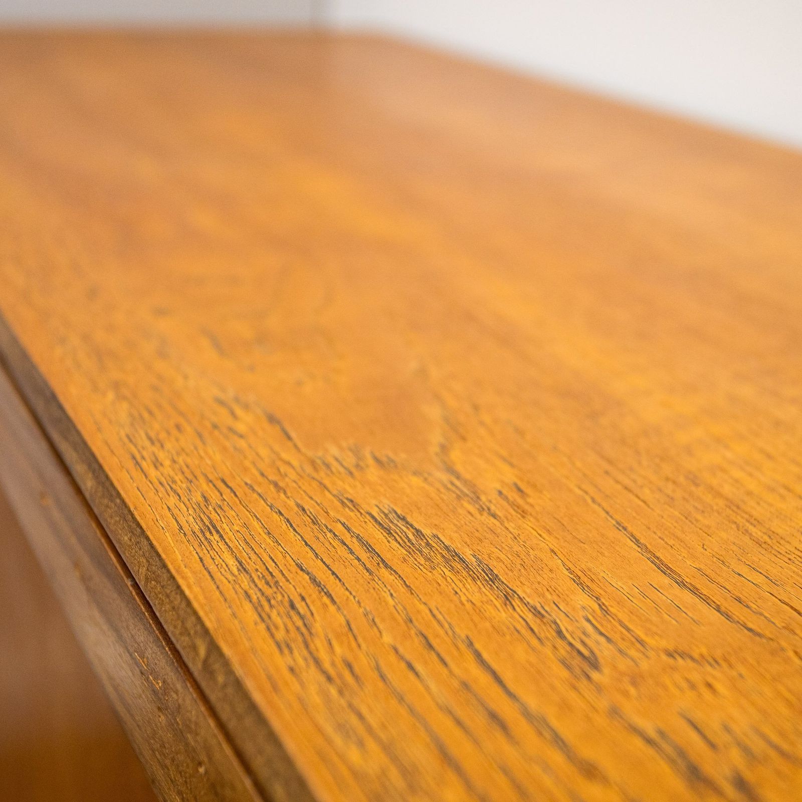 photo vintage Archie Shine Long Teak Sliding Door Sideboard