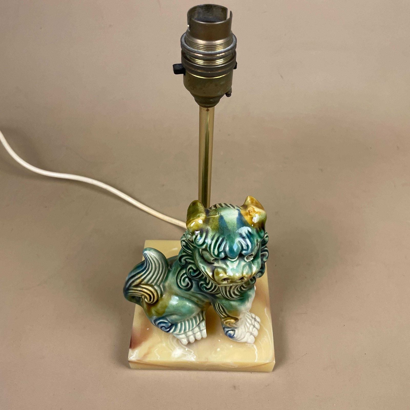 Oriental Lamp Bedside Table Light Green Blue Foo Dog Chinese Resin Onyx Marble Pattern Base Stand Ceramic Antique Classic Gold Brass Metal photo Lighting