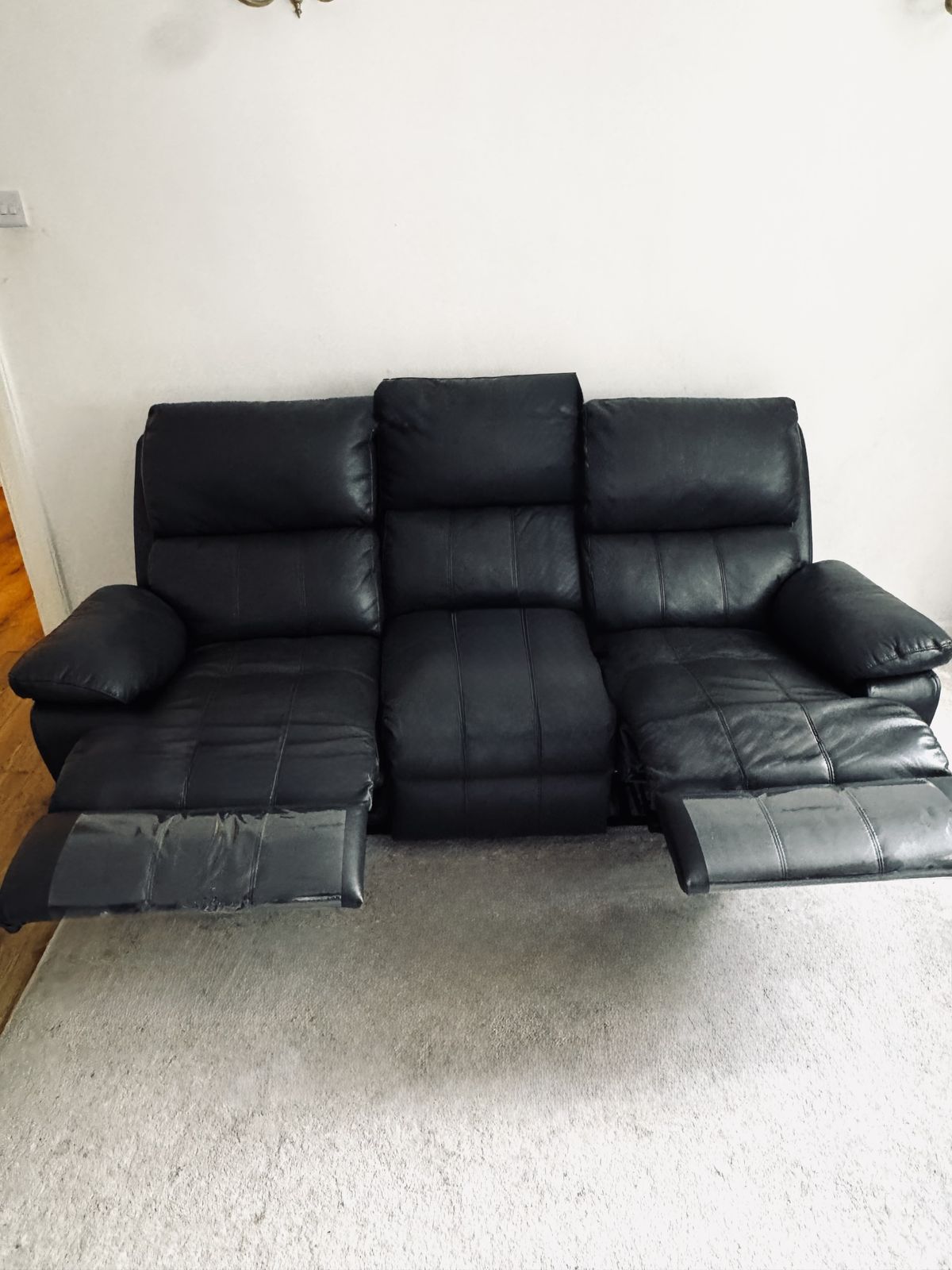 3 Seater And 2 Seater Recliner Sofa Set photo for sale