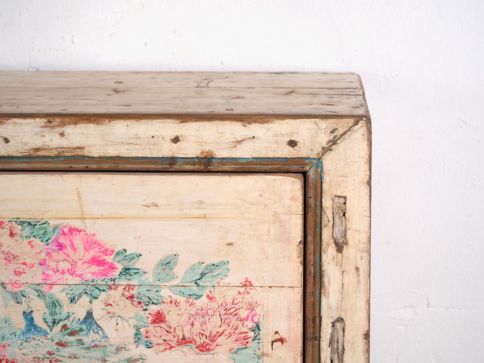 Antique Painted Sideboard In Pine Wood – China, Circa 1930 photo vinterior